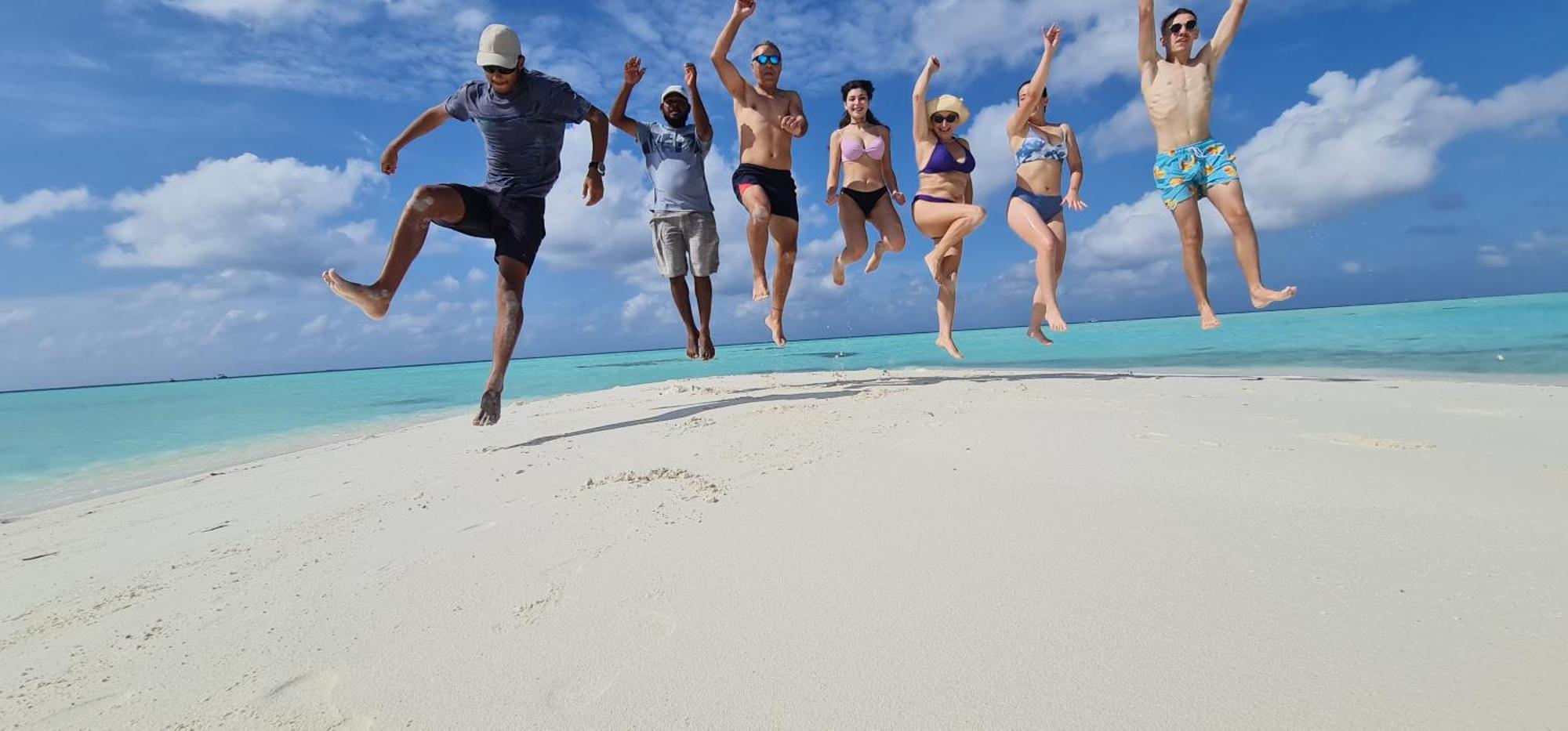 Liberty Guesthouse Maldives Mahibadhoo Екстериор снимка