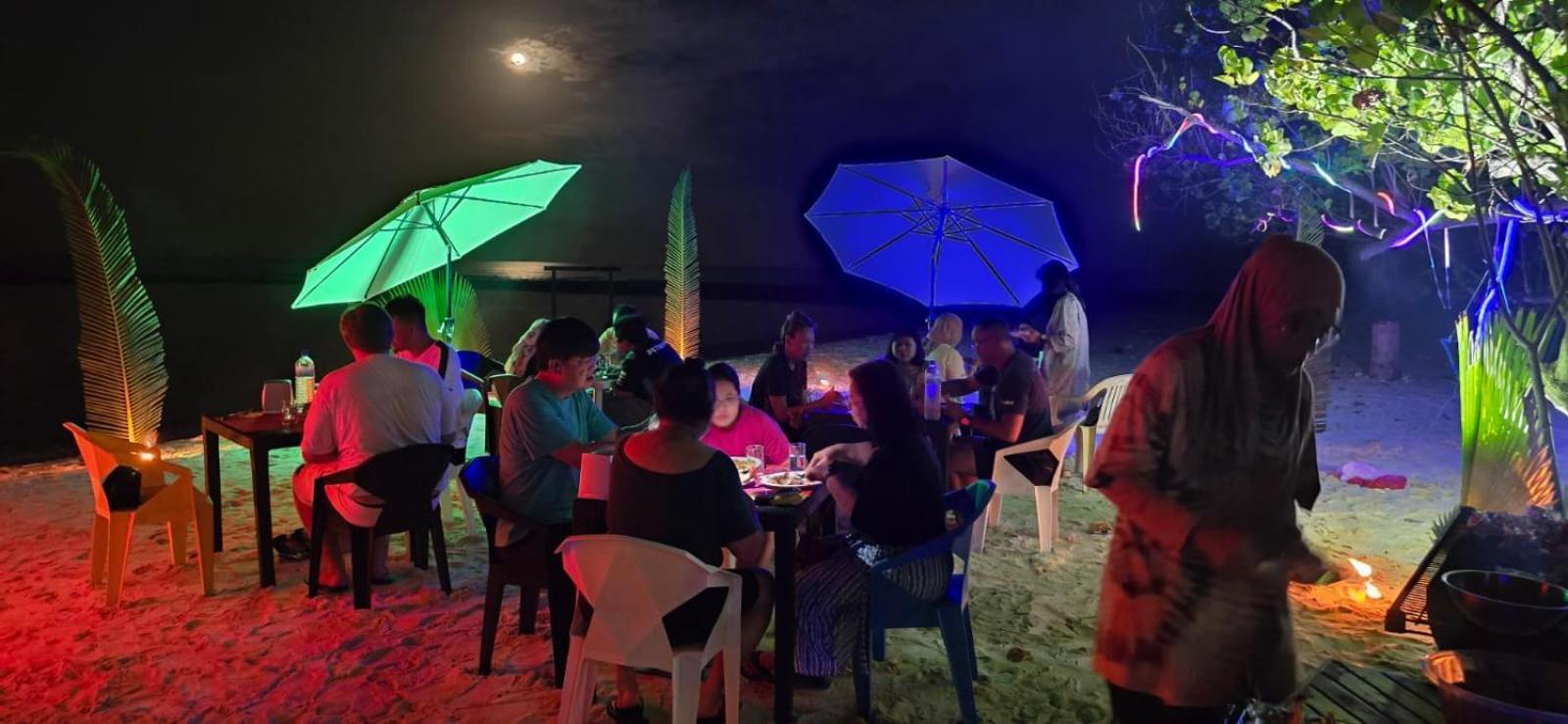 Liberty Guesthouse Maldives Mahibadhoo Екстериор снимка
