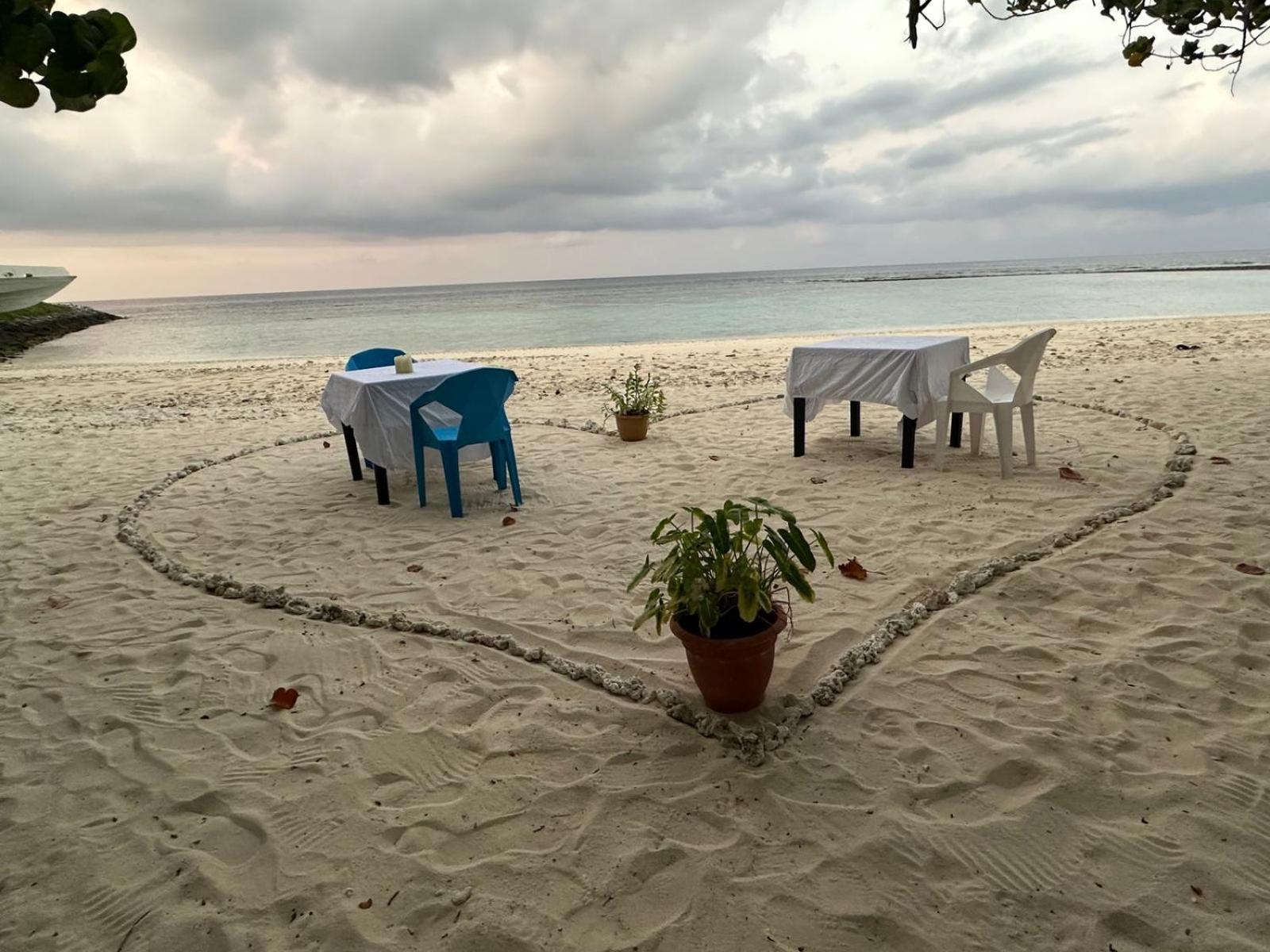 Liberty Guesthouse Maldives Mahibadhoo Екстериор снимка